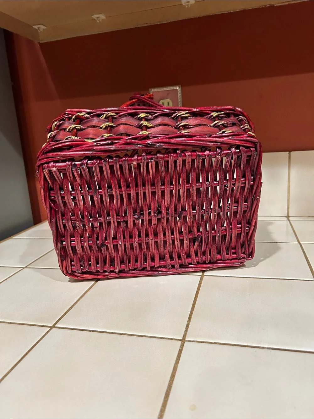 N/A decorative red